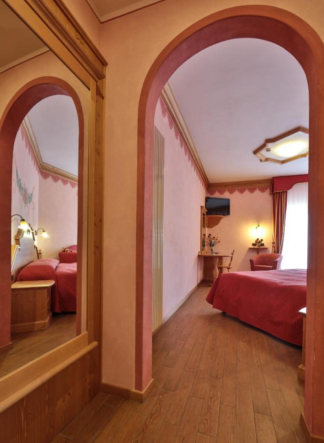 Hotel Fai ไฟเดลลาปากาเนลลา ภายนอก รูปภาพ