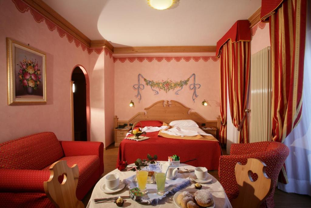 Hotel Fai ไฟเดลลาปากาเนลลา ภายนอก รูปภาพ